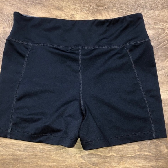 Under Armour size small black athletic bike Shorts - Picture 4 of 5